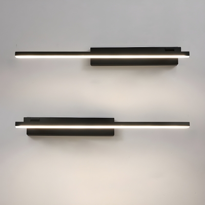 Sleek Straight Metal Vanity Light with Integrated LED and Natural Light