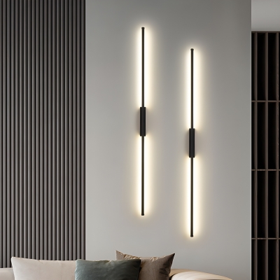 Stylish LED Metal Wall Sconce with Aluminum Shade in Modern Design