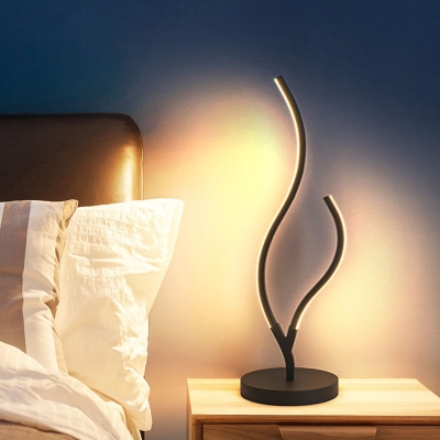 Stylish and Sleek Modern Metal Table Lamp with Soft Ambient Light