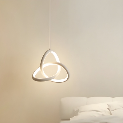 Modern Metal Pendant Light with Adjustable Hanging Length and Silica Gel Shade