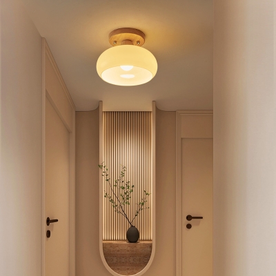 Single-Light Modern Wooden Flush Mount Ceiling Light for Residential Use