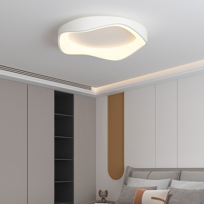 Modern LED Bulb Flush Mount Ceiling Light with Acrylic Shade for Residential Use