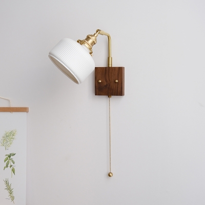Modern Metal Wall Lamp with Ceramics Shade and Pull Chain Switch