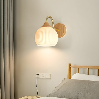 Modern Simple Metal LED Wall Lamp with Glass Shade for Residential Use