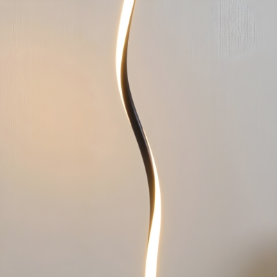Elegant Metal Modern LED Floor Lamp for Stylish Residential Use