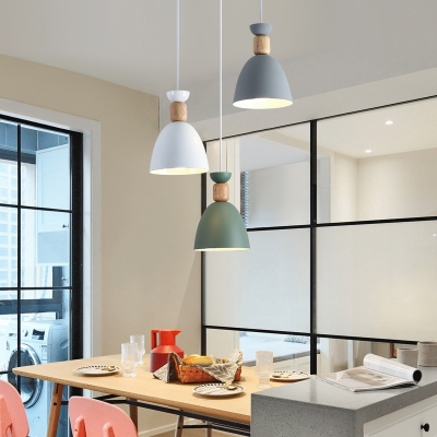 Modern Iron Pendant Light with 3 Lights and Adjustable Hanging Length in Residential Spaces