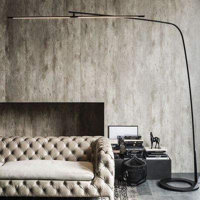 Black Metal Straight Type Modern Floor Lamp with No Bulb Included and Rocker Switch
