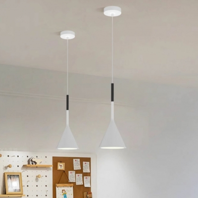 Modern Adjustable Hanging Length Pendant Light with Iron Lampshade Light
