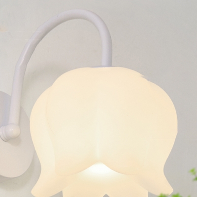 Modern Metal Floral Shape Wall Lamp Fixture with Plastic Lampshade