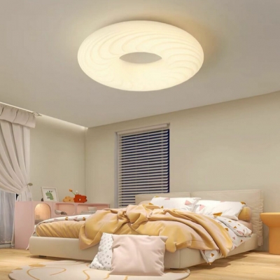 Modern Plastic Lampshade Flush Mount Ceiling Light with Integrated Led for Bedroom