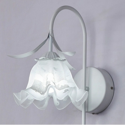 Modern Simple Metal Bedroom Wall Sconce with Glass Lampshade