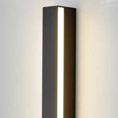 Residential Use 1 Light Midnight Black Integrated LED Wall Sconce, Wall Lamp with Lucite Shade