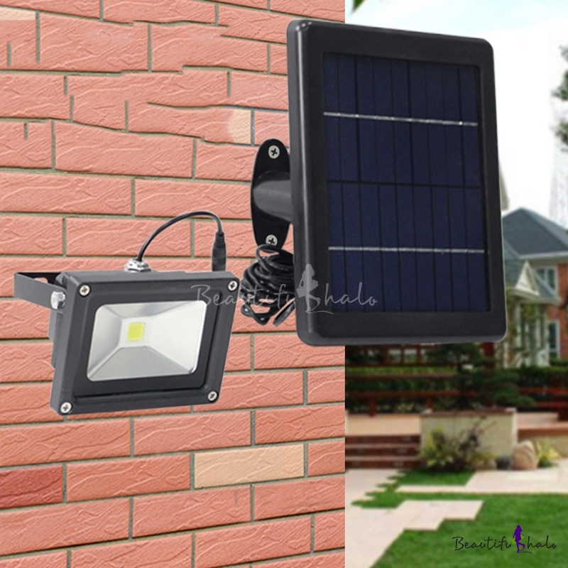 Super Bright Solar Powered LED Flood/Spotlight - Beautifulhalo.com