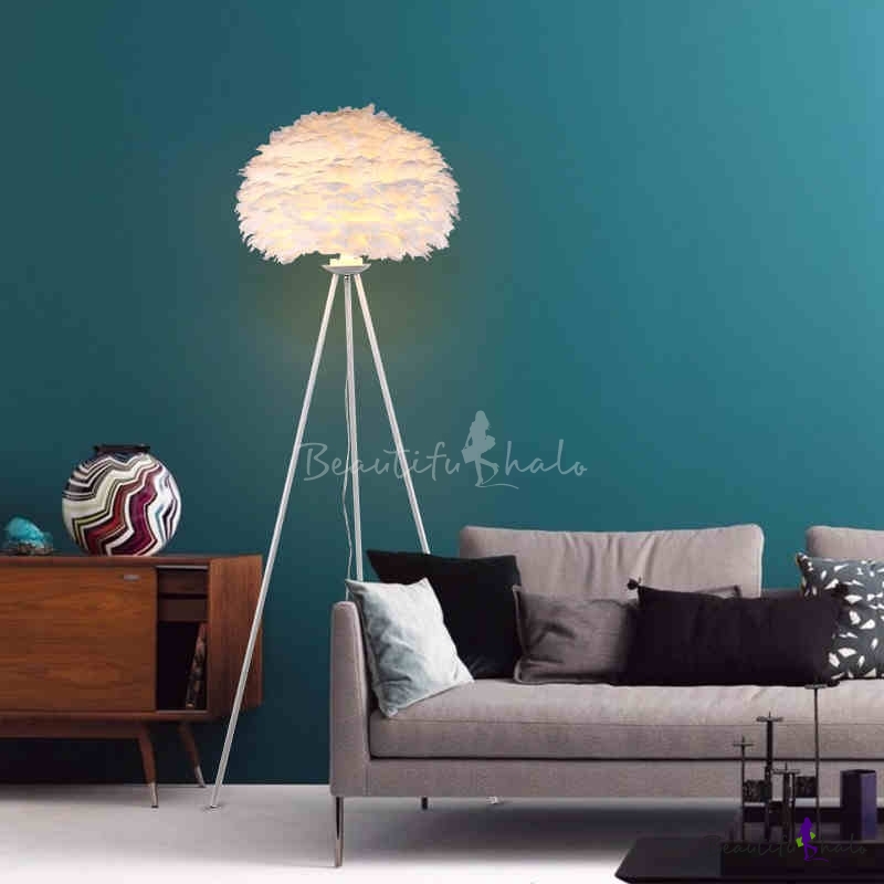 tripod feather lamp