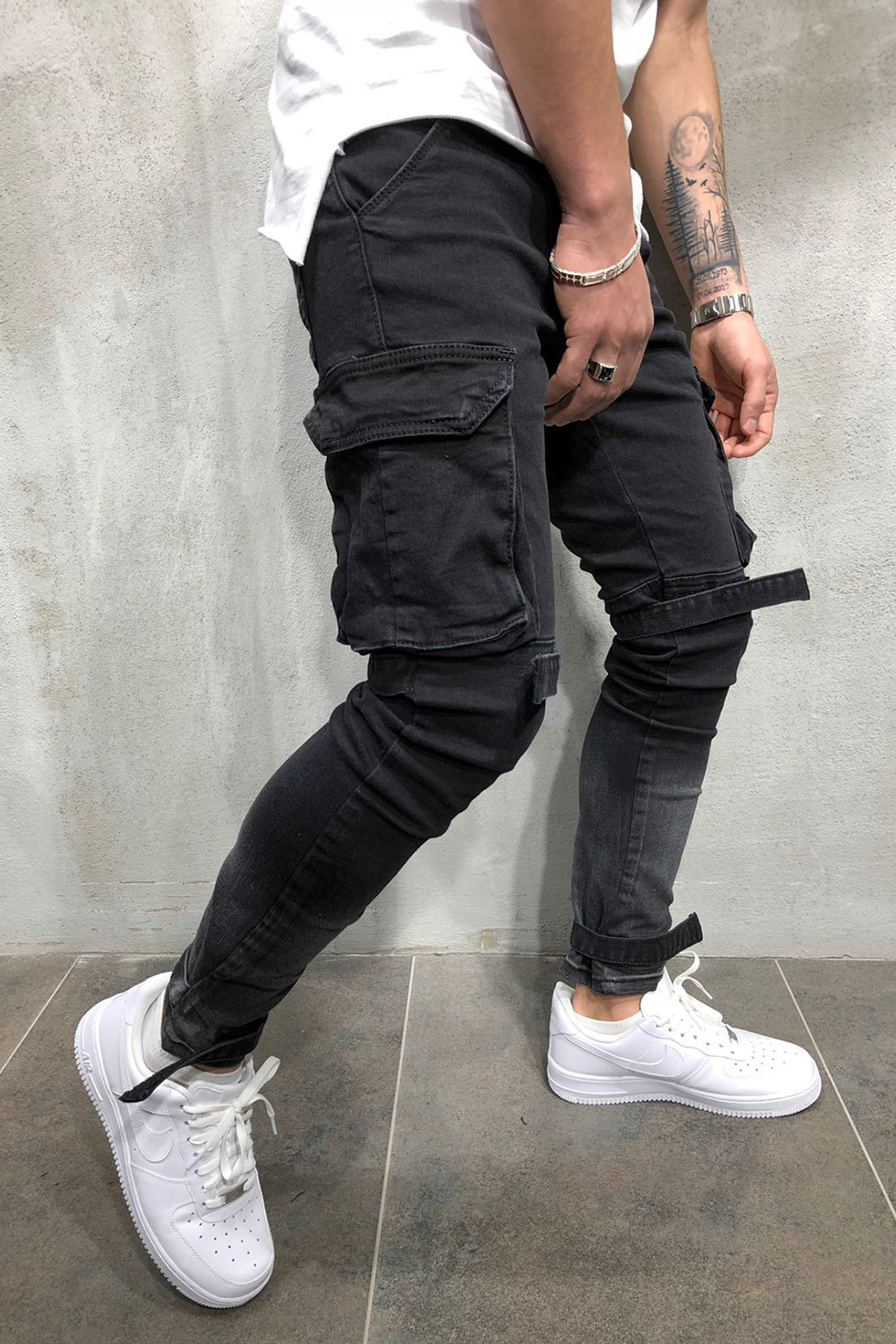 black cargo jeans mens