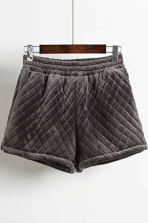 

Elastic Waist Plain Quilted Side Split Wide Legs Velvet Shorts, Gray