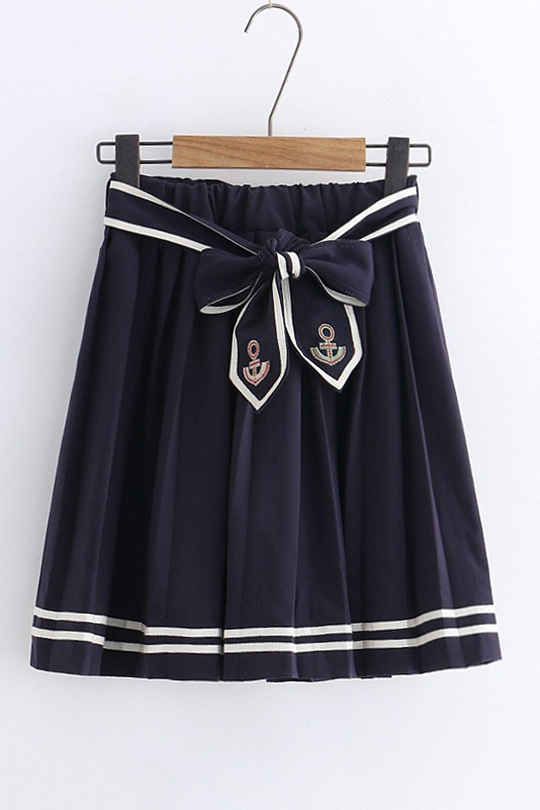 striped skirt with bow