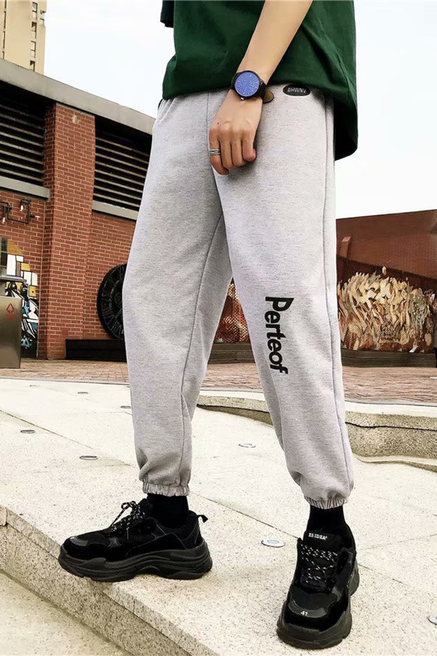 men's sweatpants with elastic cuffs