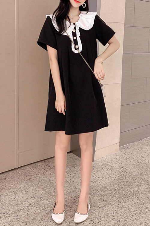 black dress with pearl collar