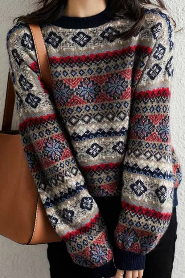 ethnic cropped knitwear