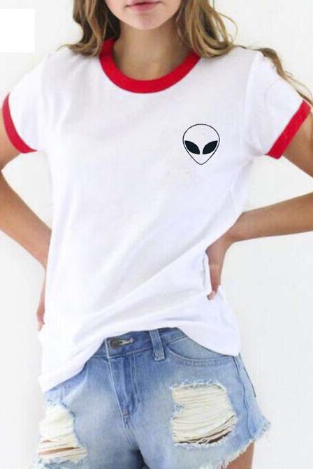 

Trendy Contrast Trim Alien Print Short Sleeve Tee with Round Neck, Red