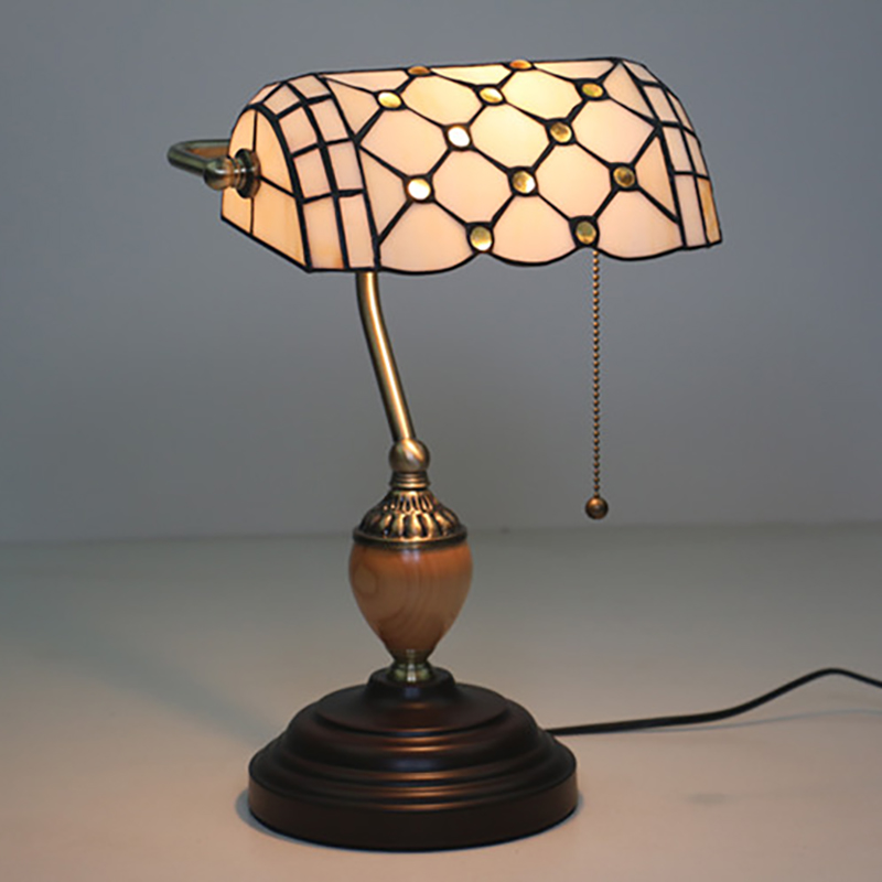 Bankers lamp